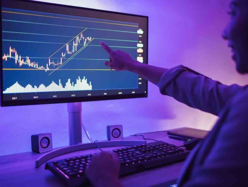 Business woman working on financial market - Finance and technology concept